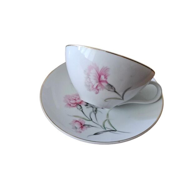VTG Carnation Tea Cup & Saucer Set, multiple available - Picture 4 of 8